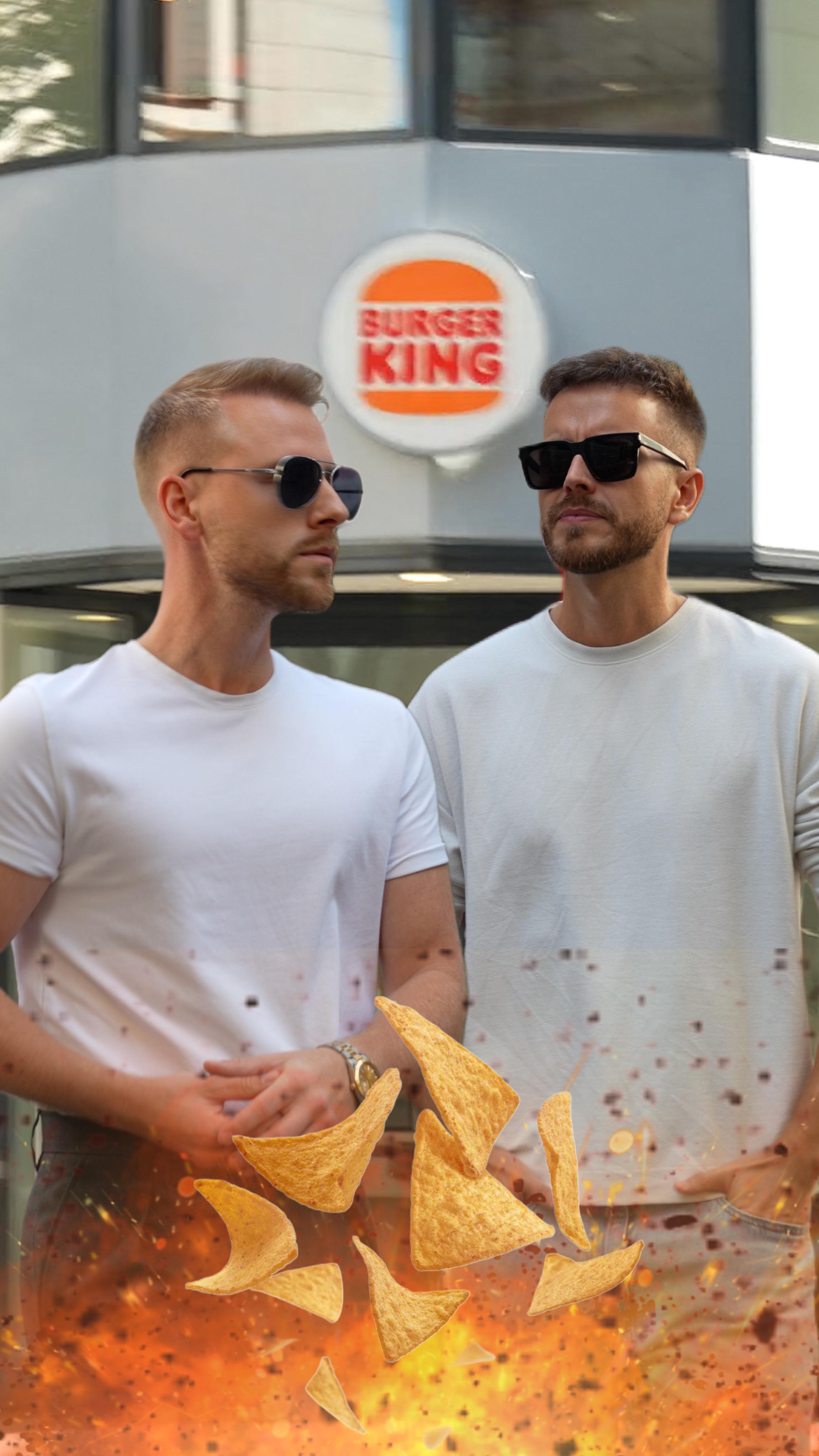 Instagram post by @julienco_ for Doritos. Caption reads: Anzeige - 2 Männer. Ein Hunger. Und ein Menü, dass....