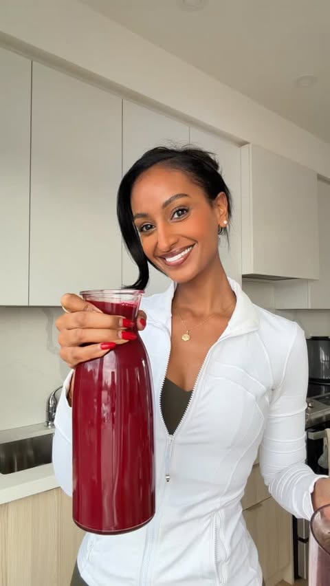 Instagram post by @segenmisghina for Ninja Kitchen. Caption reads: Are you focused on health this year? 🌱 #juicing....