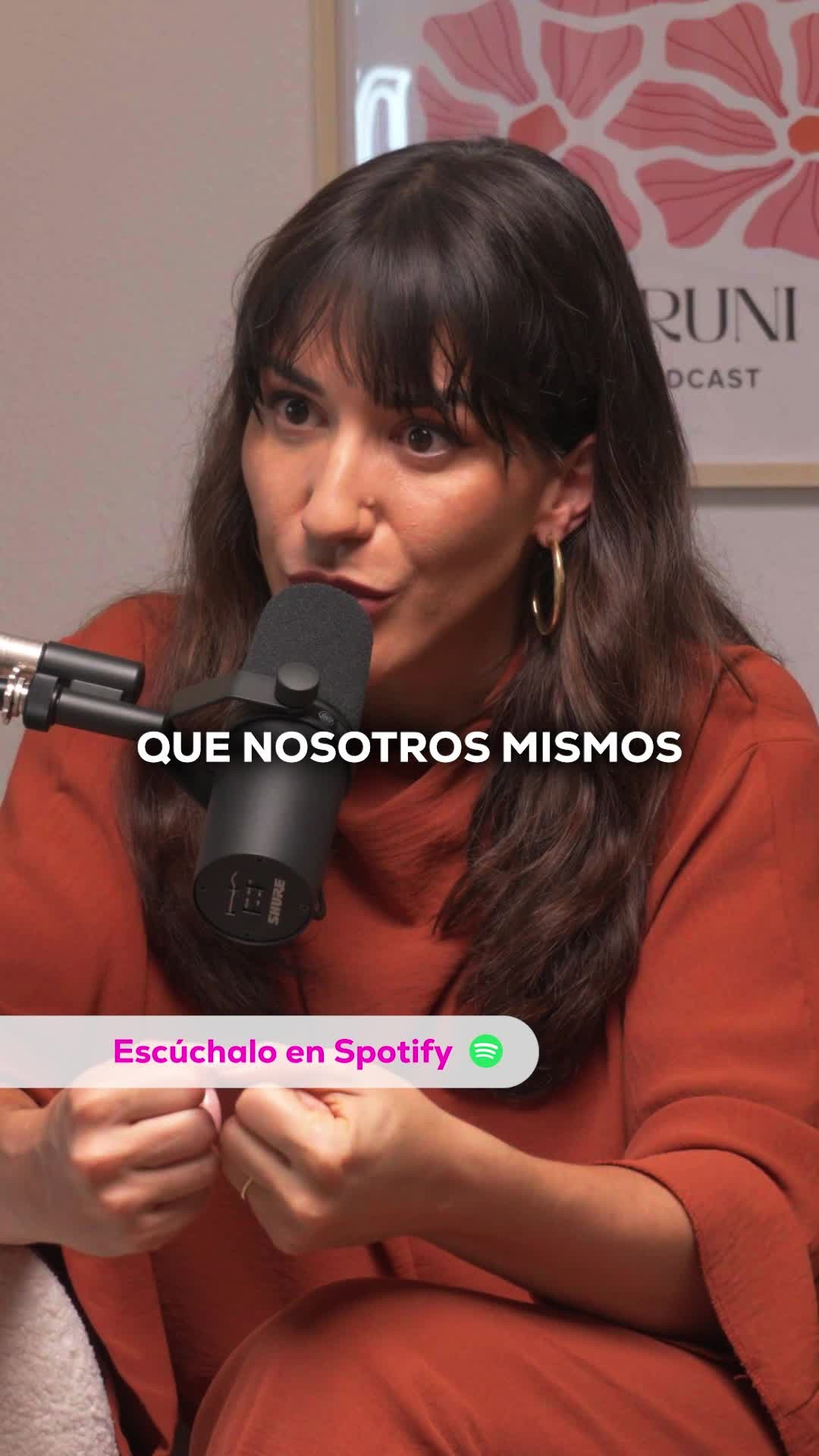 Instagram post by @elpodcastdedruni for Druni. Caption reads: Nos han hecho creer que confiar en algo más grande....