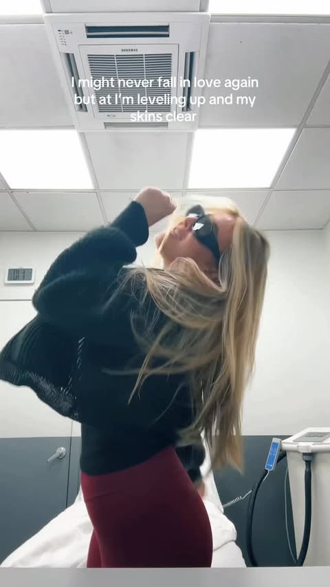 Instagram post by @andimitchelll for LaserAway. Caption reads: At least there’s that 

@laseraway #LApromotion....