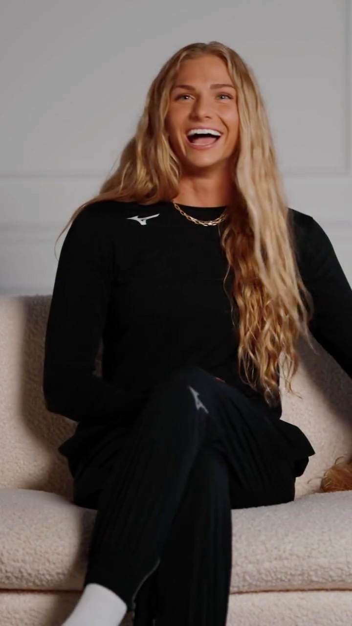 Instagram post by @brooke_nuneviller for Mizuno USA. Caption reads: NEW MIZUNO Athlete- Brooke Nuneviller 

Welcome to....