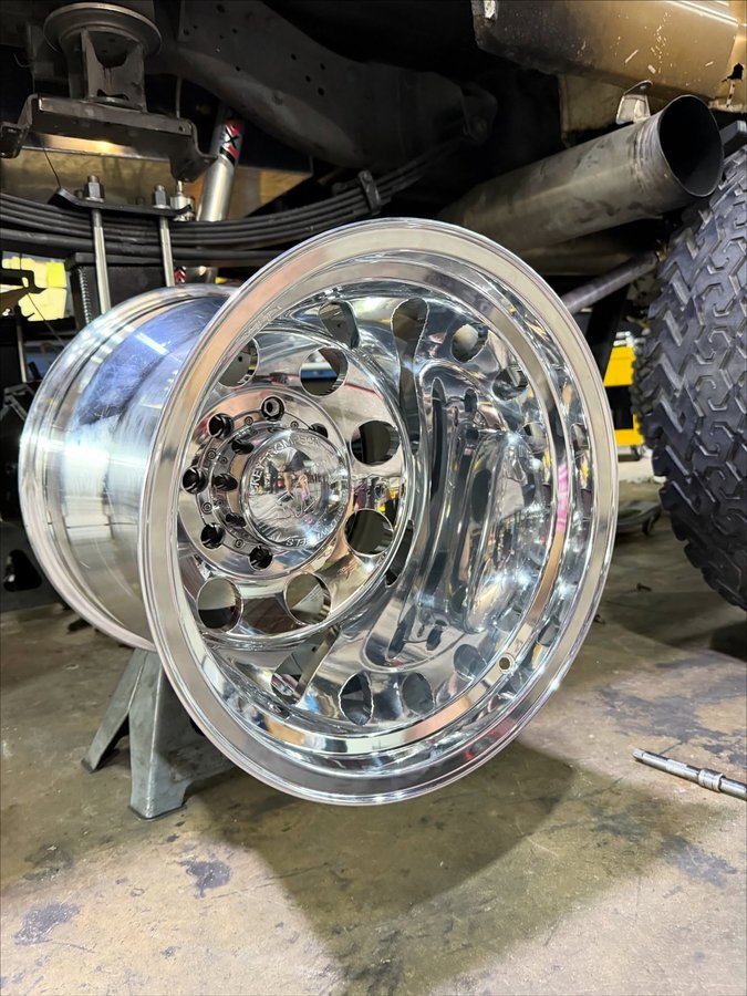 Instagram post by @solomonlunger for MickeyThompsonTires. Caption reads: 17x16 @mickeythompsontires 👀.