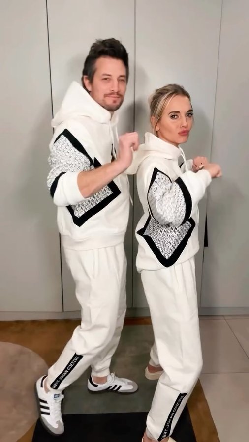 Instagram post by @leandiedurandt for Nike Women. Caption reads: Comment your FAVE @gertjohancoetzee combo? 😍 We....