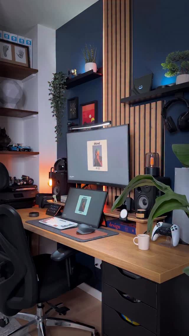 Instagram post by @tam__wayz for Quntis. Caption reads: Tam_wayz x Quntis Official collab ✅

Are you....