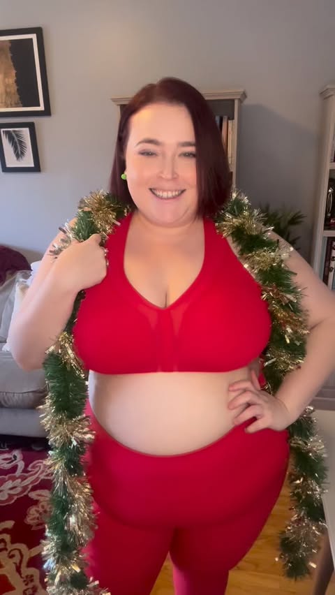 Instagram post by @laurenhopekrass for Yvette. Caption reads: @yvettesports_official did not come to play this....