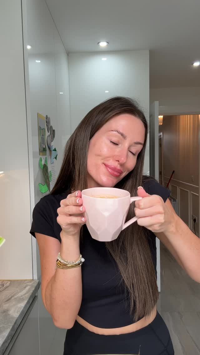 Instagram post by @louisemcdonnell_ for The Skinny Food Co. Caption reads: ✨ A little day in the life magic with my fuel of....