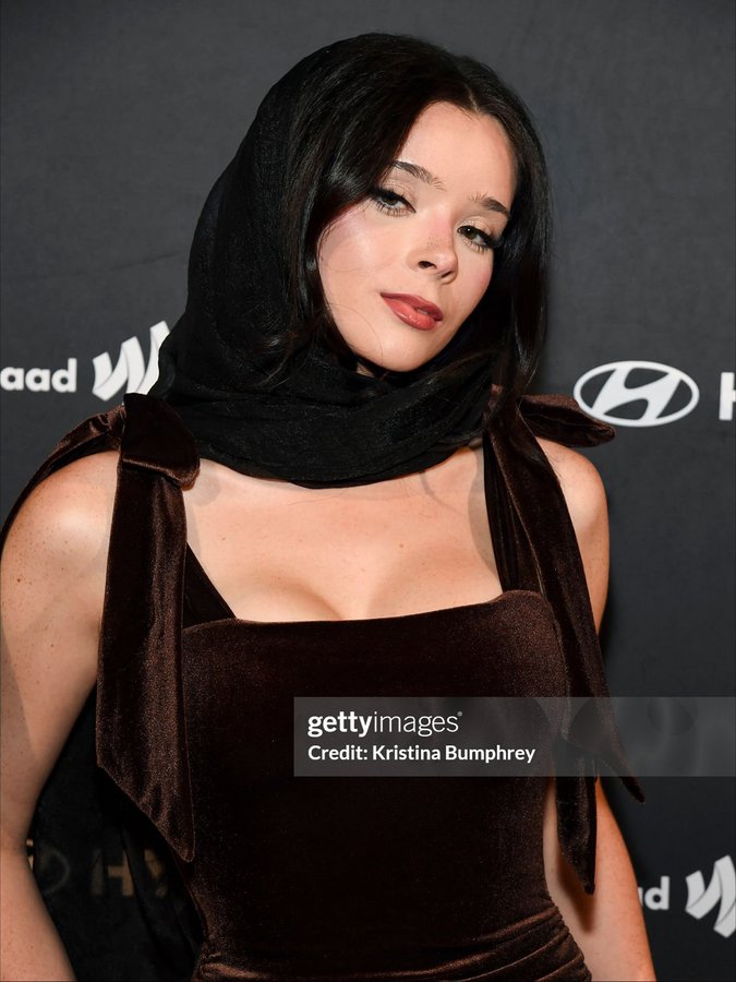 Instagram post by @_samanthalux for GLAAD. Caption reads: For GLAAD’s 40th Anniversary Celebration 🤎

GLAAD....