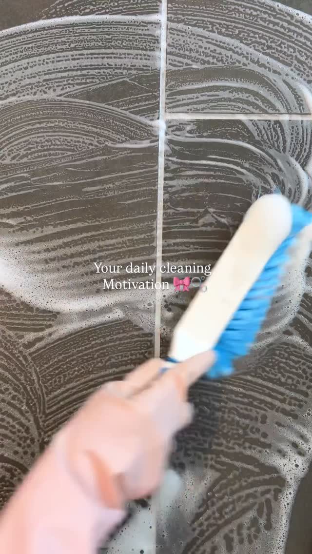 Instagram post by @_coriangel for dancemoon. Caption reads: [...] #cleangirl #cleangirlfoam #dancemoon #gifted....