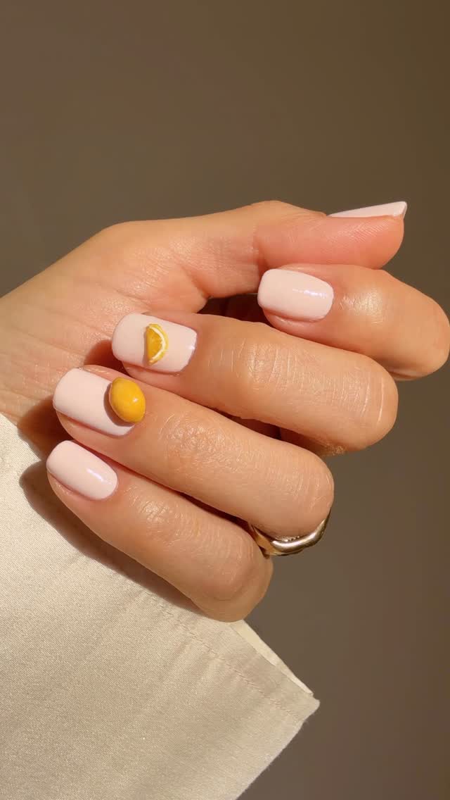 Instagram post by @betina_goldstein for Champagne Ruinart. Caption reads: This and a glass of @ruinart 🍾🦪🍋
Hand painted....