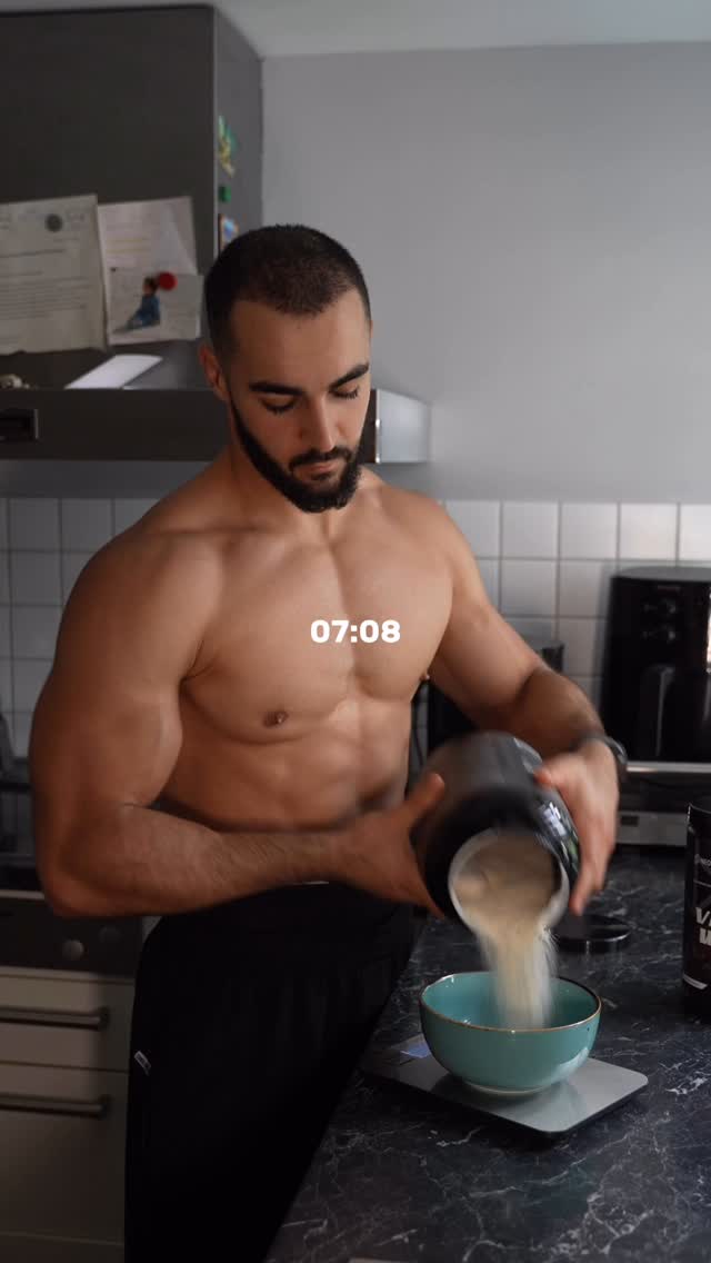 Instagram post by @fatihbicioglu for Neosupps. Caption reads: Day in Life | Code FATIH bei @neosupps....