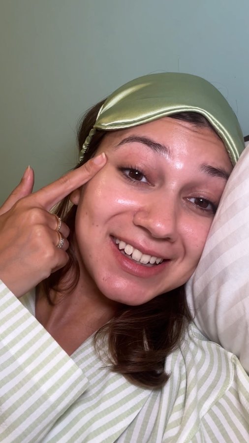 Instagram post by @globalbeautyfinds for LANEIGE. Caption reads: Beauty sleep in a jar 😍

If you haven’t already....