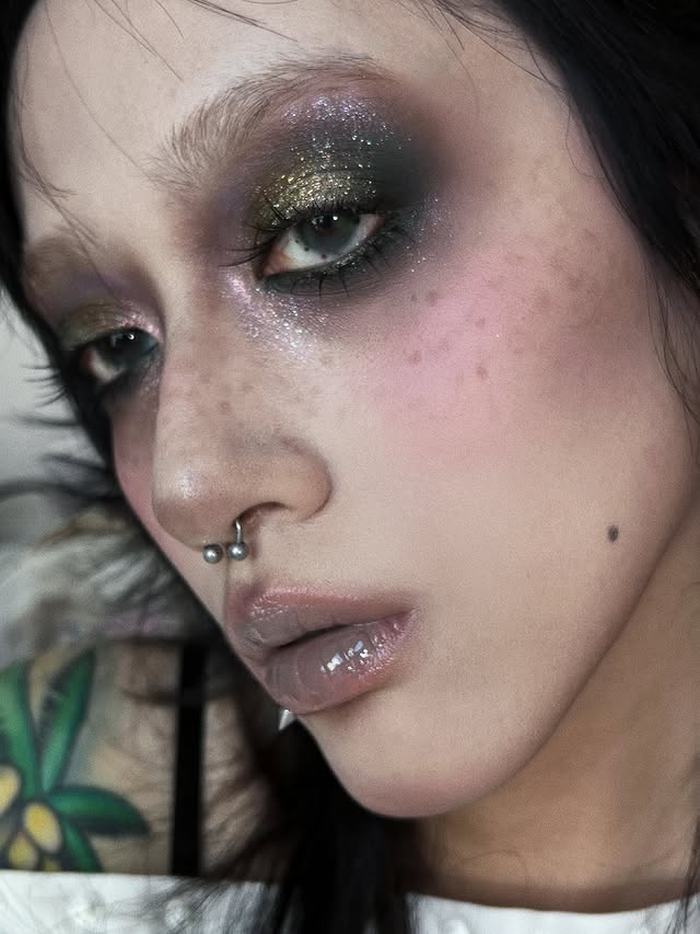 Instagram post by @freya86_ff for CBeautyMall. Caption reads: 🗝️⁺₊˚🦠𝐌𝐨𝐥𝐝𝐲 𝐆𝐫𝐞𝐞𝐧....