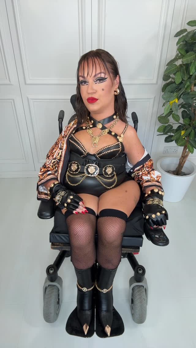 Instagram post by @tess.daly for Collection Cosmetics. Caption reads: I was so unbelievably nervous to go out of the....