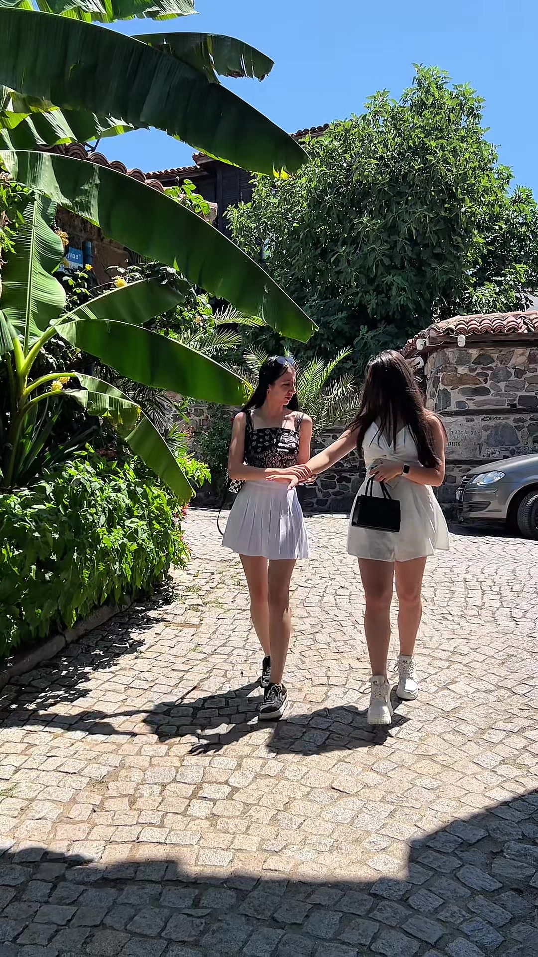TikTok post by @alexcheto1 for Nivea. Caption reads: Лятото е тук! Не забравяй да хидратираш кожата ти....