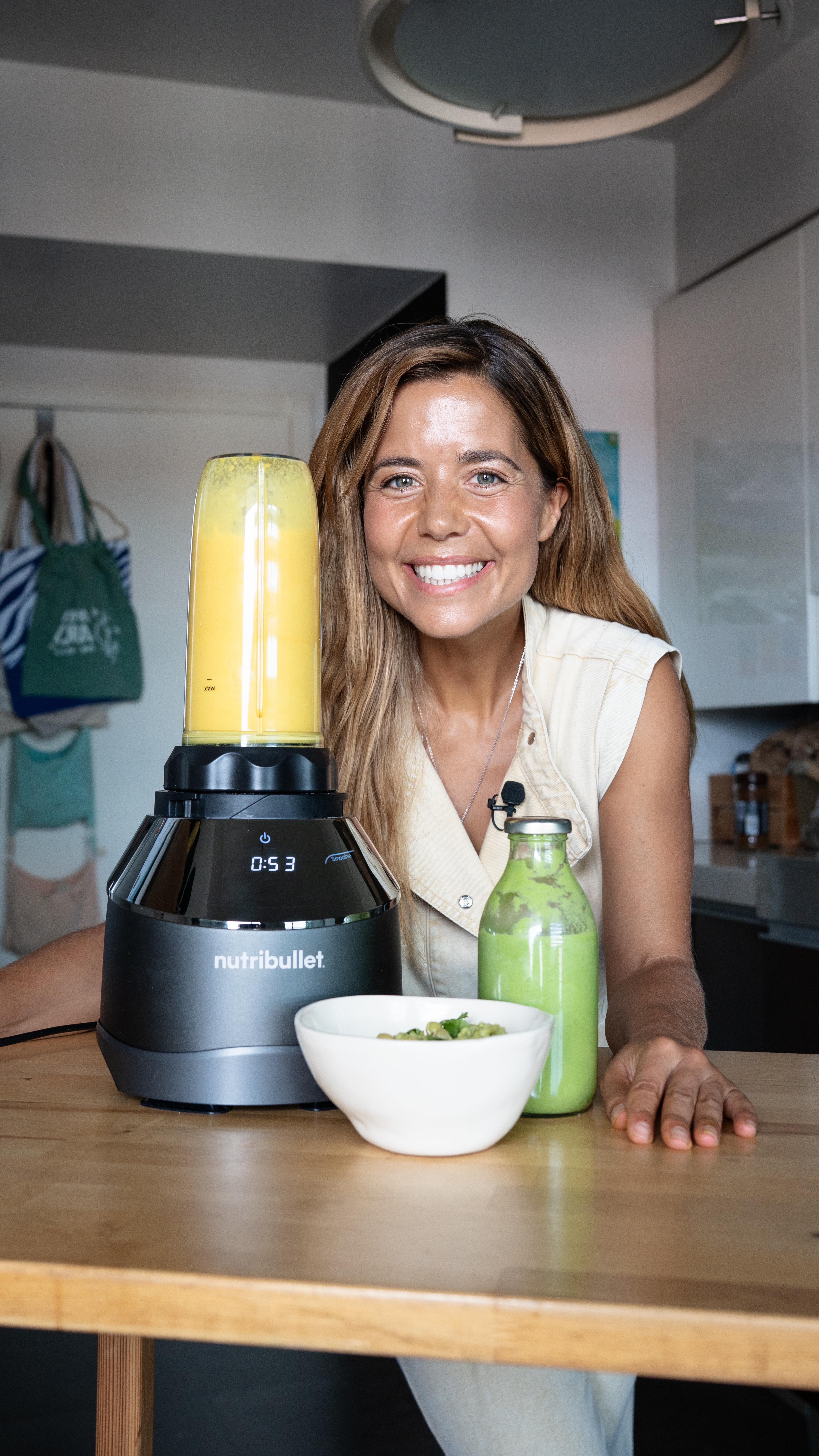 Instagram post by @iamisabelsilva for Nutribullet. Caption reads: Setembro 🙂
Um dos meus meses favoritos para....