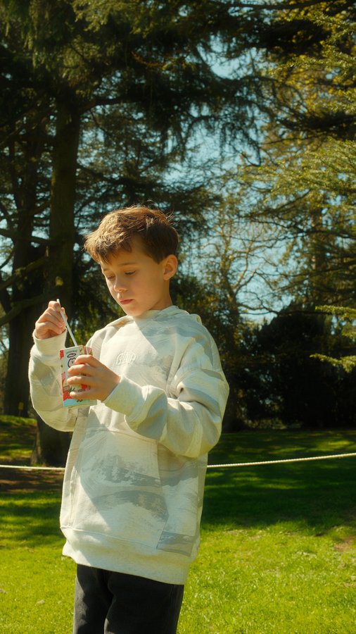 Instagram post by @daywithdad for Innocent Drinks. Caption reads: [...] the day at Warwick Castle recently....