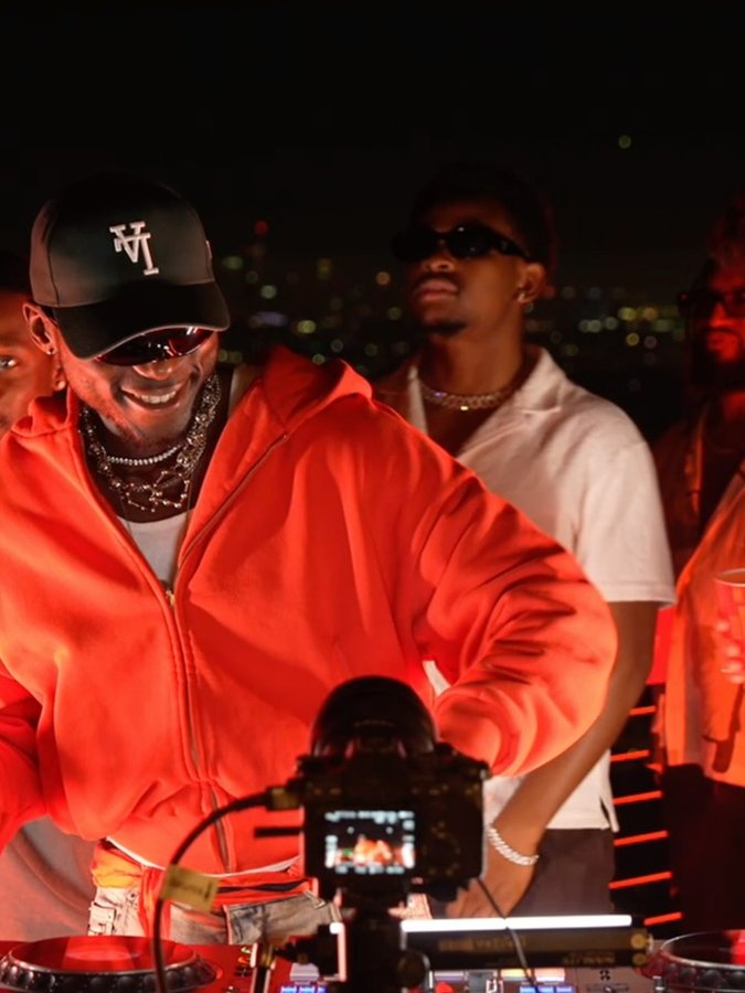 Instagram post by @spinall for Twitch. Caption reads: thank you for hosting us @twitch - I can’t wait to....