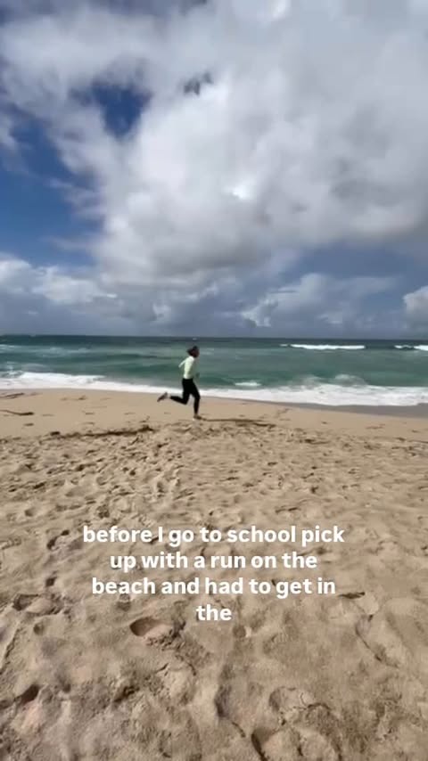 Instagram post by @helenglovergb for Quaker Oats. Caption reads: Early mornings, big goals, and a busy household....