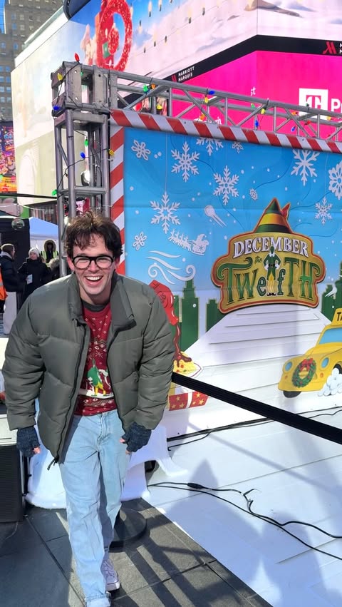 Instagram post by @jjniemann for Warner Bros.. Caption reads: [...] it’s OFFICIALLY the holiday season!....