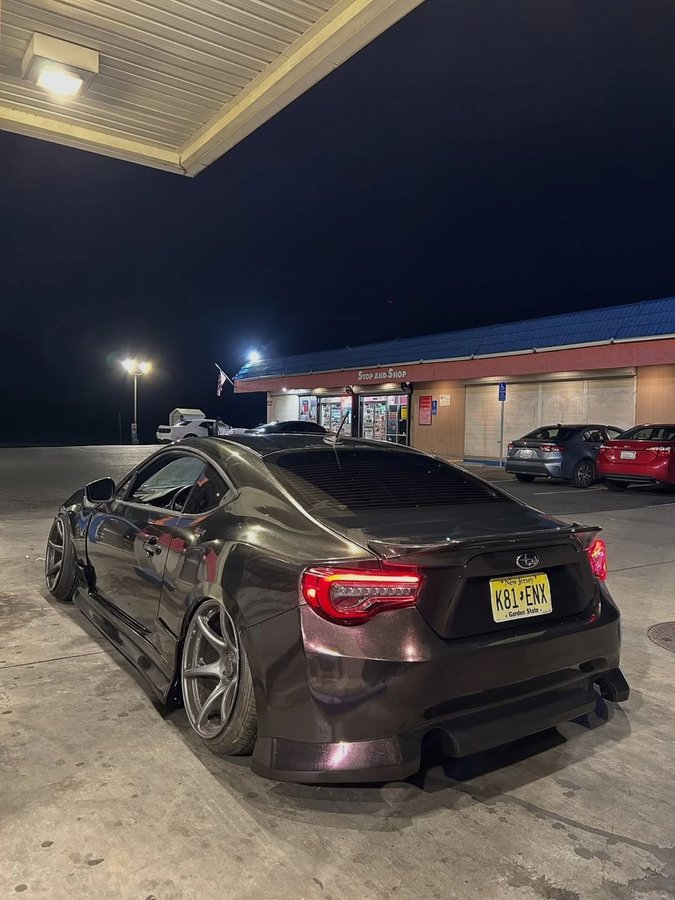 Instagram post by @ydrty3 for RAXTiFY. Caption reads: [...] wrapped in Glitter Starry Black Red by....