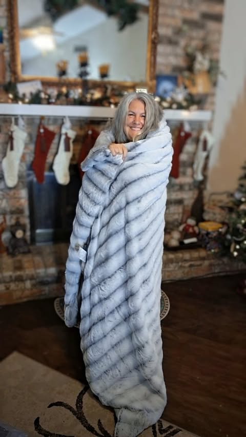 Instagram post by @omasgardens for ZONLIHOME. Caption reads: Here’s how I recover after a long day...

Got this....