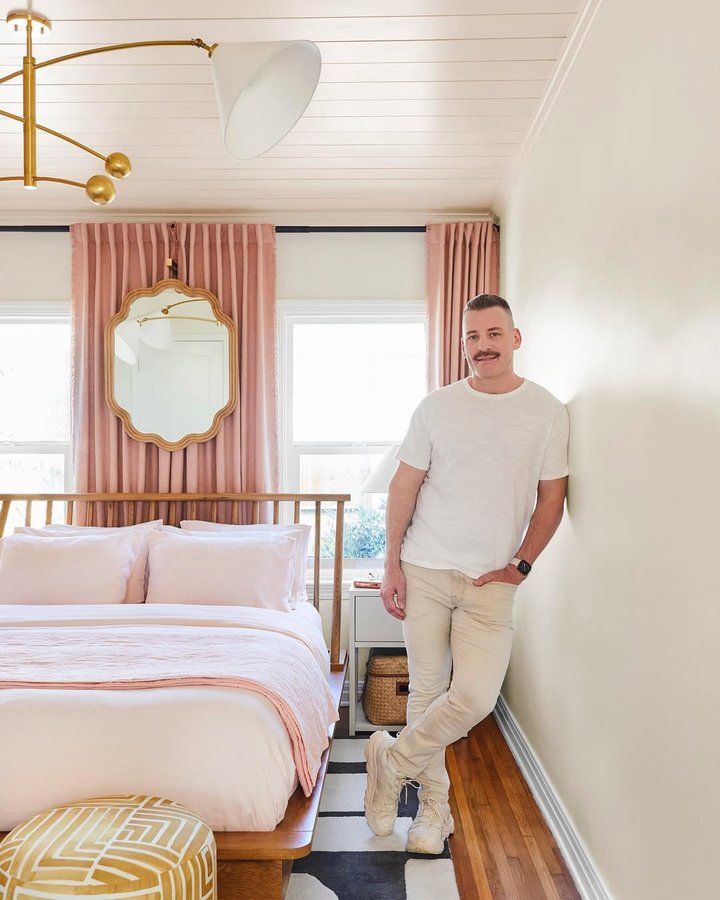 Instagram post by @mrorlandosoria for Clare. Caption reads: [...] room, which just got a beautiful, soft....