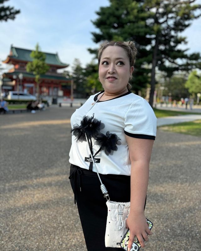 Instagram post by @sera81983 for MANARA. Caption reads: [...] . @manara_japan
 ﾏﾅﾗﾄｰﾝｱｯﾌﾟuv....