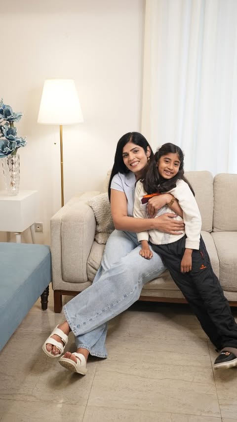 Instagram post by @hamari_akansha for GRITZO. Caption reads: [...] 

The game changed when I added Gritzo....