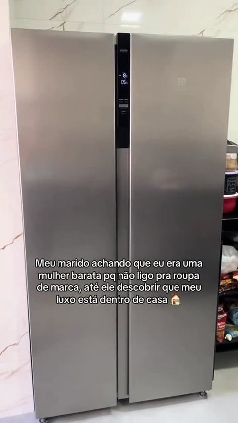 Instagram post by @leticiacostalcs for Electrolux. Caption reads: @electroluxbr 🏠 
.
.
.
.
.
.
.
#explorepage✨....