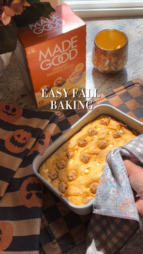 Instagram post by @whitneykailyn_ for MadeGood. Caption reads: 🎃🍁Pumpkin Spice Blondies topped with....