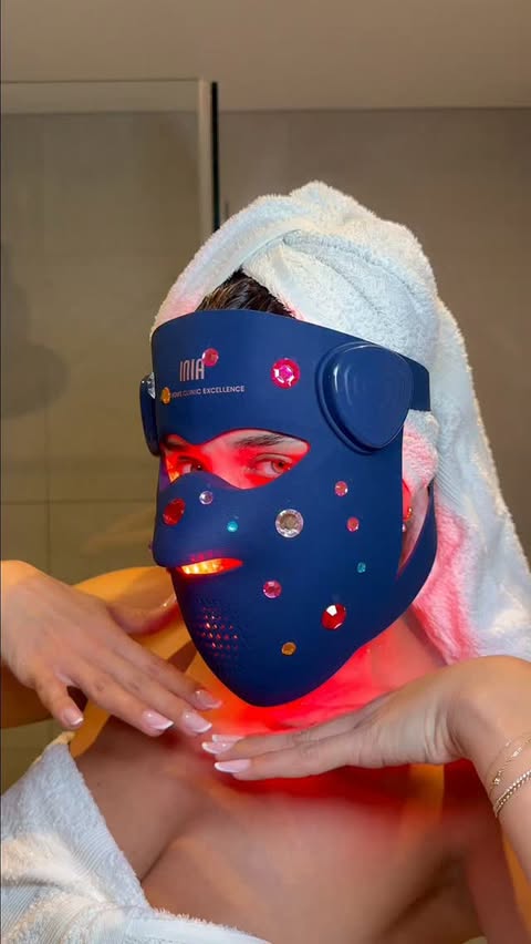 Instagram post by @the_realdeal_reviewer for INIA. Caption reads: ✨🔴 ** @theinia_official GLOW: this bedazzled....