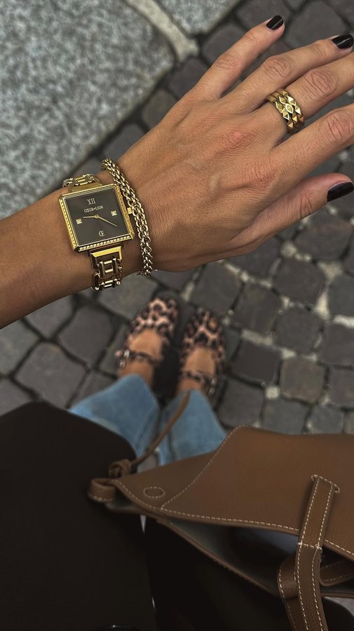 Instagram post by @cristinasurdu for COEUR DE LION Jewellery. Caption reads: [...] LINKS 🍂 AD
•••
#coeurdelion....