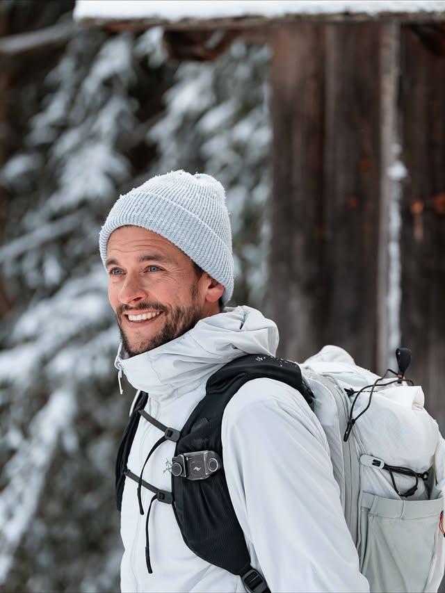 Instagram post by @iambastiano for Peak Design. Caption reads: out there playing in the snow 😍

no matter the....