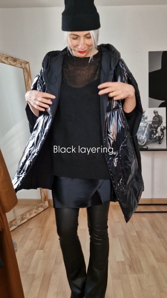 Instagram post by @co_ri_nn for YOOX. Caption reads: [...] via @yoox
#blacksweater [...].