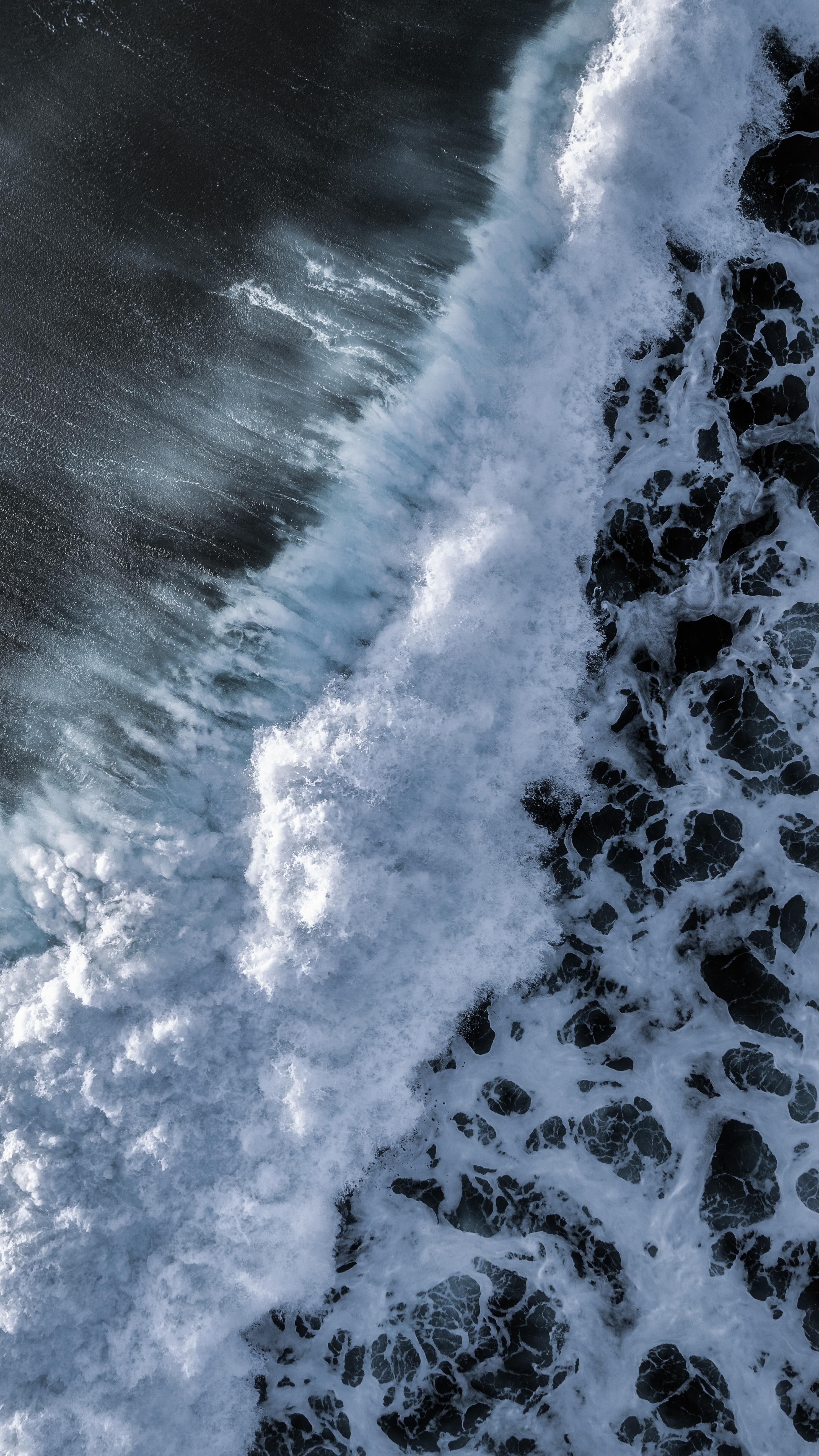 Instagram post by @funkdrone for Earth. Caption reads: 𝘛𝘪𝘥𝘦 𝘪𝘯, 𝙨𝙩𝙧𝙚𝙨𝙨 𝙤𝙪𝙩.....