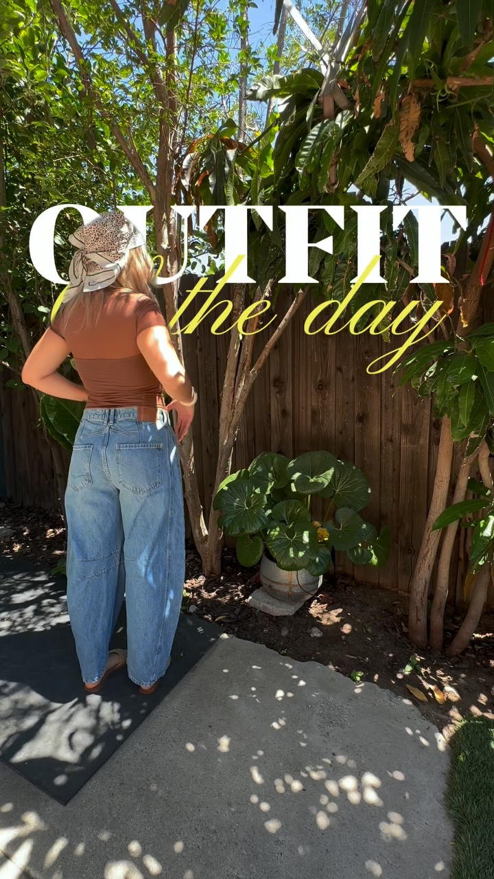 Instagram post by @ohheyitsevee for Reoria. Caption reads: A little mesh goes a long way....