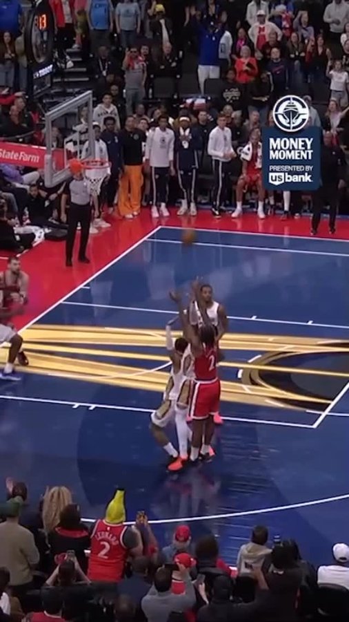 Instagram post by @laclippers for US Bank. Caption reads: We’ve got a Crowd Pop of the Season contender in....