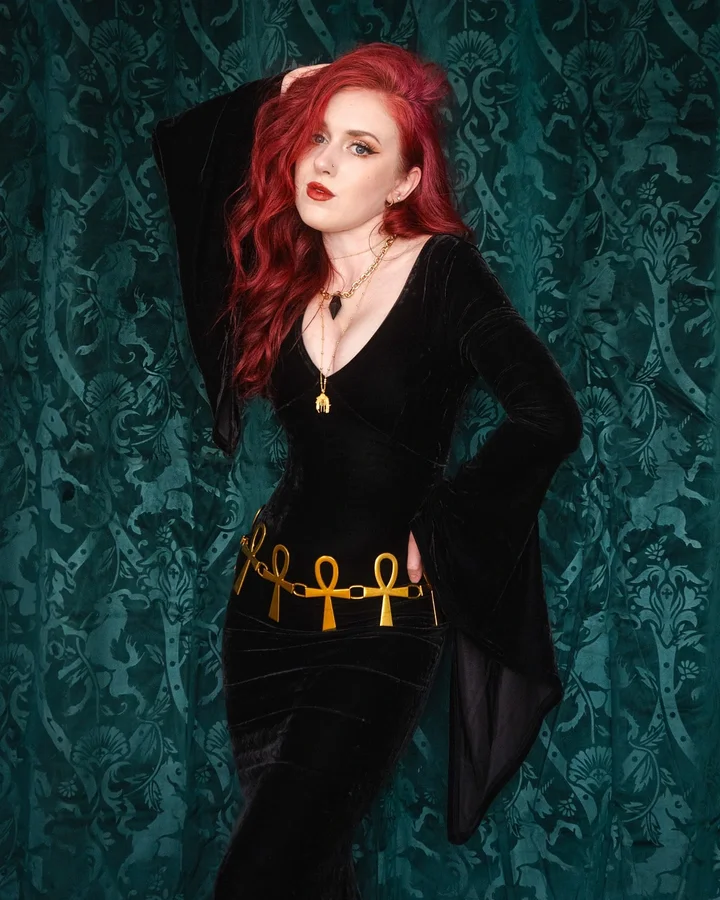 Instagram post by @punky.pixiee for Petals and Poison. Caption reads: 🥀Drenched in Velvet🥀
My velvet love is on a....