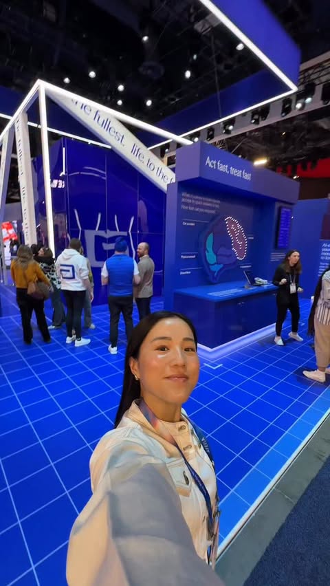 Instagram post by @arina.negishi for Abbott. Caption reads: [...] for me lately, so getting to explore....