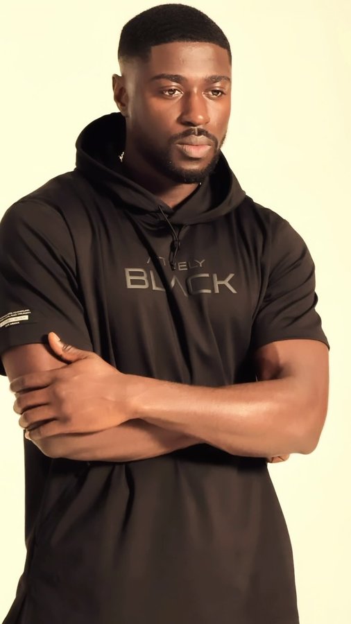 Instagram post by @survivalofthecreatives for Actively Black. Caption reads: [...] last night in the lab 📸 @activelyblack.