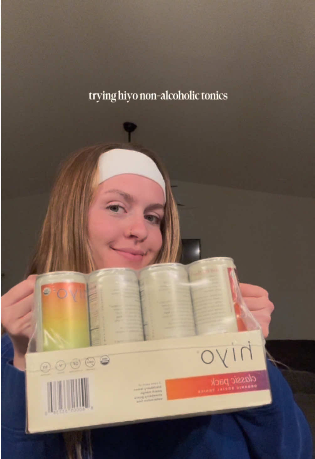 TikTok post by @julialamis for hiyo. Caption reads: [...] is 🤌🏼🍓🤭 10/10 recommend!! @drink hiyo....