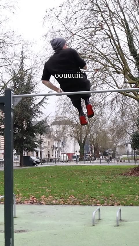 Instagram post by @brieucledantec for Nutripure. Caption reads: @nutripurefr m’accompagne pour tout mes [...].