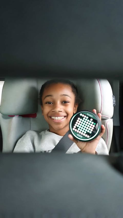 Instagram post by @missporsha for GiiKER. Caption reads: [...] every five minutes. Now I just keep the....