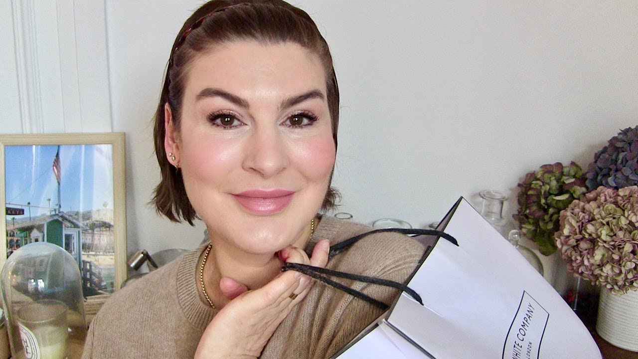 YouTube post by @Helenemonblogdefille for NUXE. Caption reads: [...] Smart Clinical Repair Eye Contour Cream (....