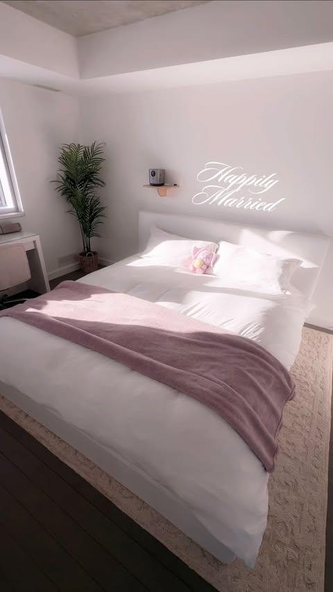 Instagram post by @ugcfarasoa for Softframe Designs. Caption reads: My @softframedesigns bed & I are happily married....