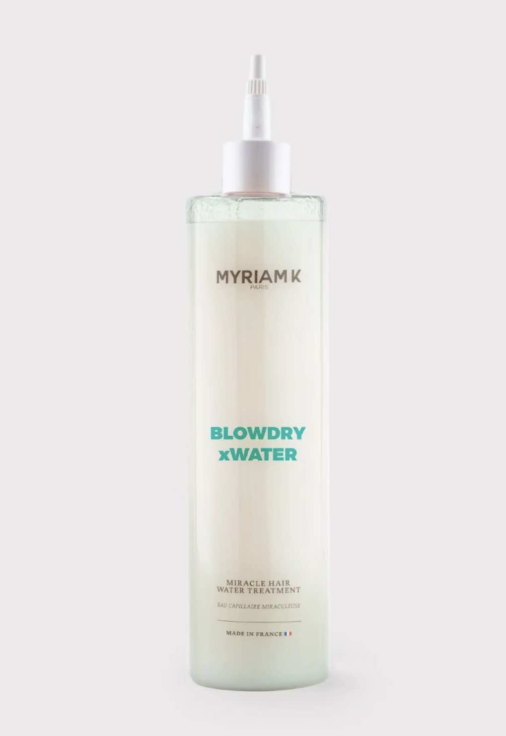TikTok post by @curvelyne.shop for MYRIAM•K PARIS. Caption reads: Juste Waouh 😍✨✨✨ #blowdryxwater @MYRIAM•K PARIS®.