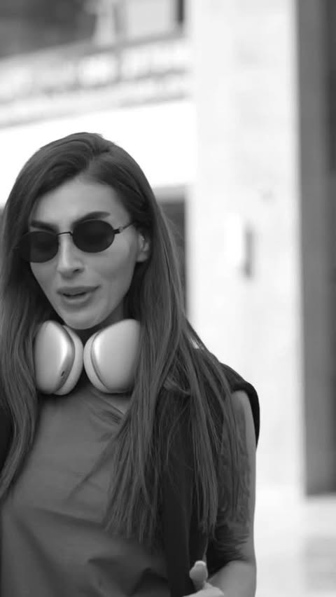 Instagram post by @hiba_m_hassan for Amazon AE. Caption reads: @amazonae white friday sale is here 

 My go-to....