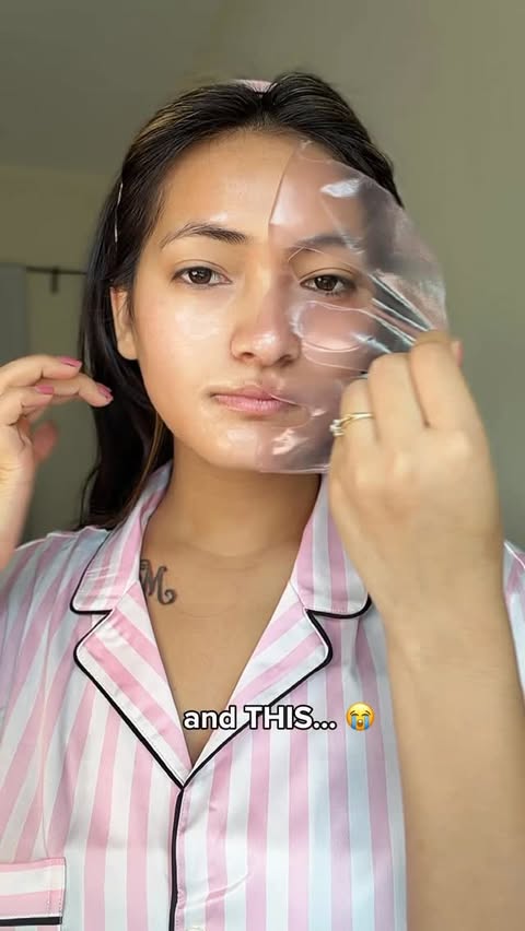 Instagram post by @__meli_sha for COSRX. Caption reads: [...] down… but peptides don’t 📉📈✨ @cosrx_mena....