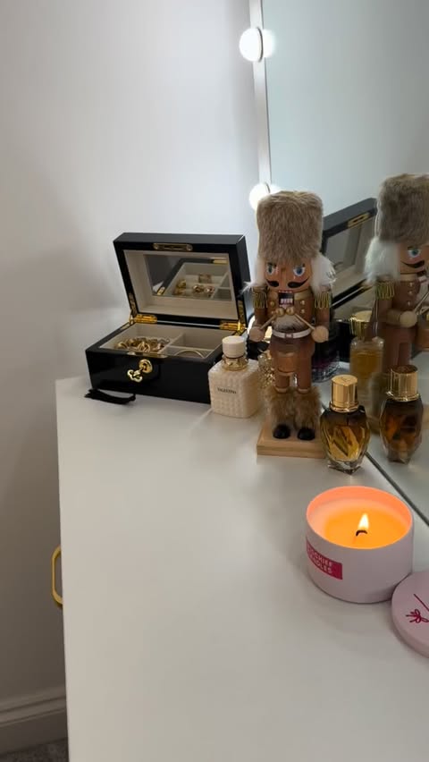 Instagram post by @thisis.andreea_ for Hairburst. Caption reads: [...] starts with the right routine 💕
Loving this....