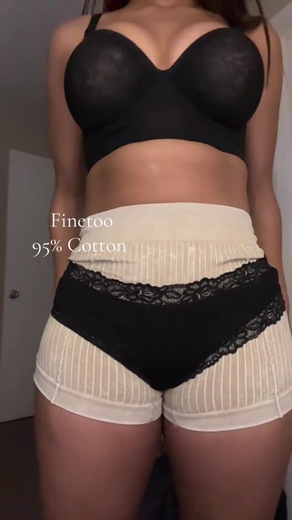 TikTok post by @alayahxo_ for FINETOO. Caption reads: #sohochic #TikTokShopBackToSchool #finetoo....